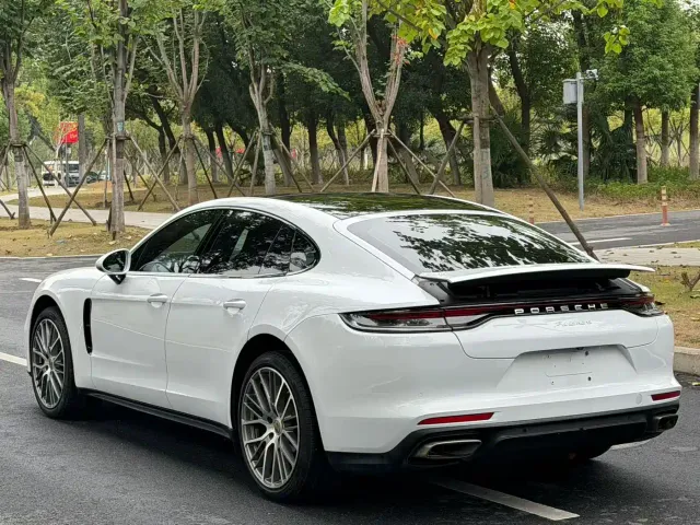 Porsche Panamera — Фото автомобиля 7