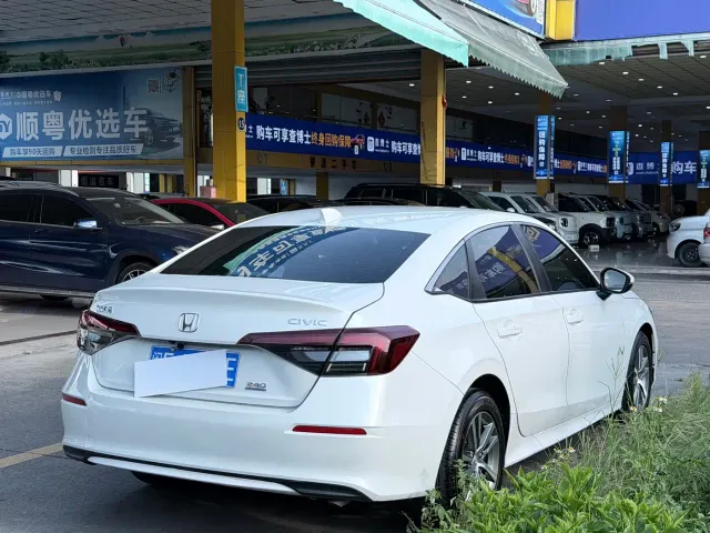 Honda Civic — Фото автомобиля 11