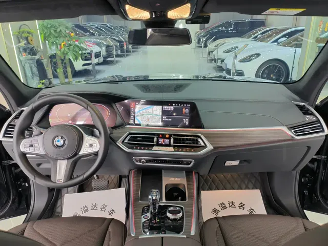 BMW X5 — Фото автомобиля 8
