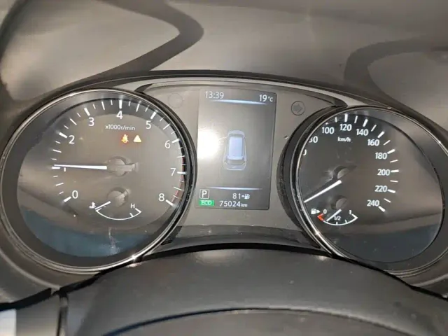 Nissan X-Trail — Фото автомобиля 11