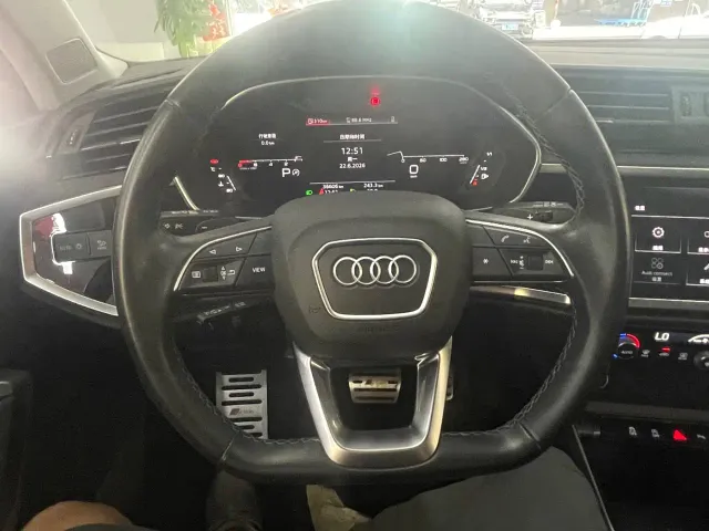 Audi Q3 — Фото автомобиля 7