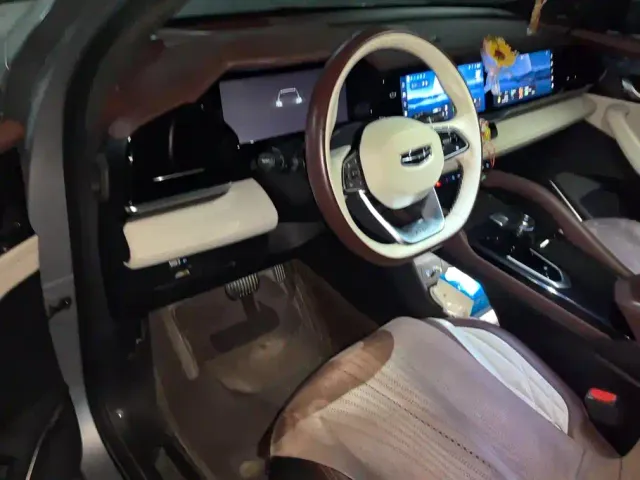 Geely Xingyue L — Фото автомобиля 12