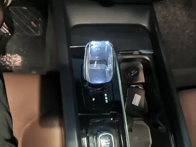 Volvo S60 — Фото автомобиля 13