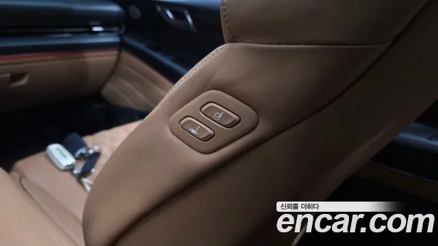 Genesis GV80 — Фото автомобиля 30