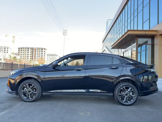 Dongfeng Yixuan — Фото автомобиля 7