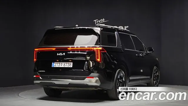 Kia Canival Новый Carnival 4 поколение Дизель 9 мест Signature — Фото автомобиля 2