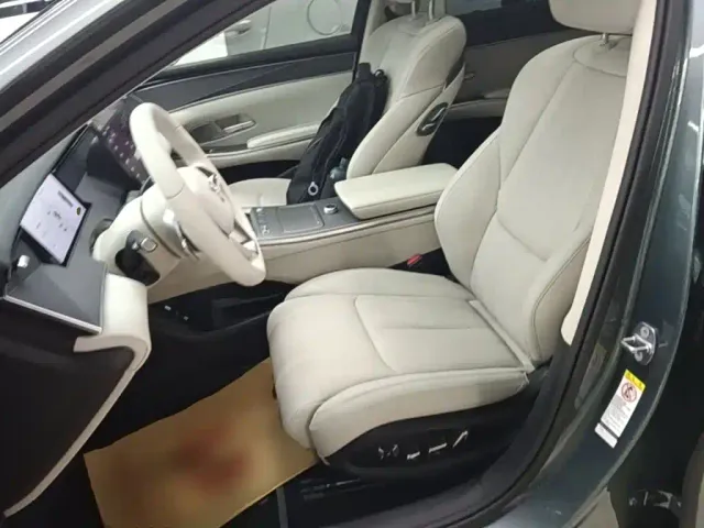 BYD Han L — Фото автомобиля 14