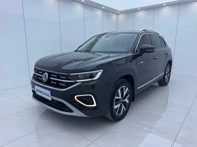 Фотография автомобиля — Volkswagen Tayron