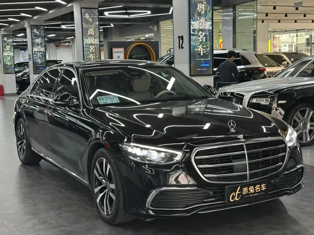 Mercedes-Benz S-Class — Фото автомобиля 3