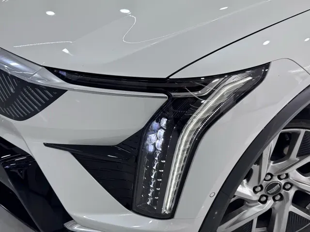 Cadillac Optiq — Фото автомобиля 6