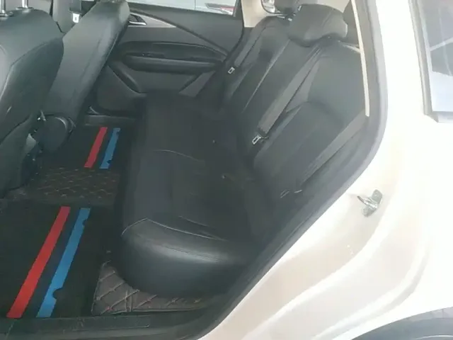 Wuling Starlight — Фото автомобиля 16