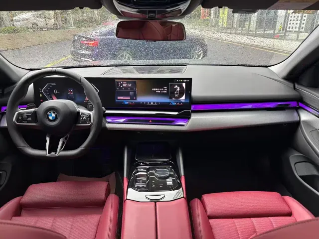 BMW 5 Series — Фото автомобиля 7