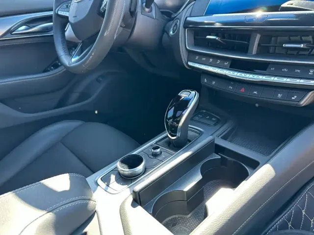 Cadillac CT5 — Фото автомобиля 18