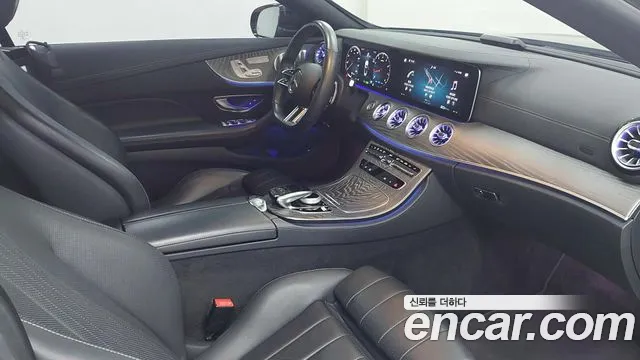 Mercedes-Benz E-Class — Фото автомобиля 9
