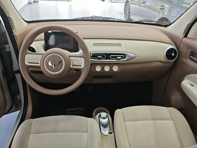 Wuling Hongguang Mini EV — Фото автомобиля 9