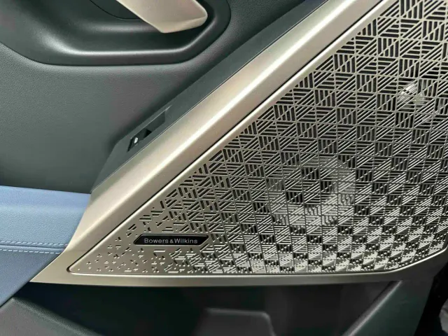 BMW 5 Series — Фото автомобиля 17