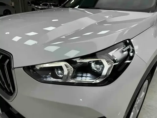 BMW X1 — Фото автомобиля 24
