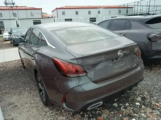 MG MG5 2022 180DVVT CVT Youth Flagship Edition — Фото автомобиля 4