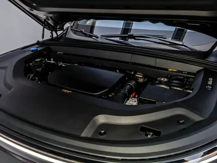 Li Auto Li Xiang L9 2025 Ultra Smart Renewal Edition — Фото автомобиля 9