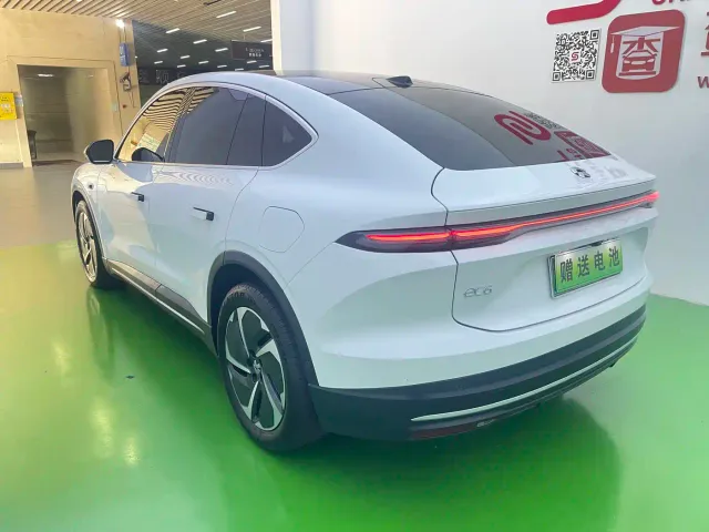 Nio EC6 — Фото автомобиля 24