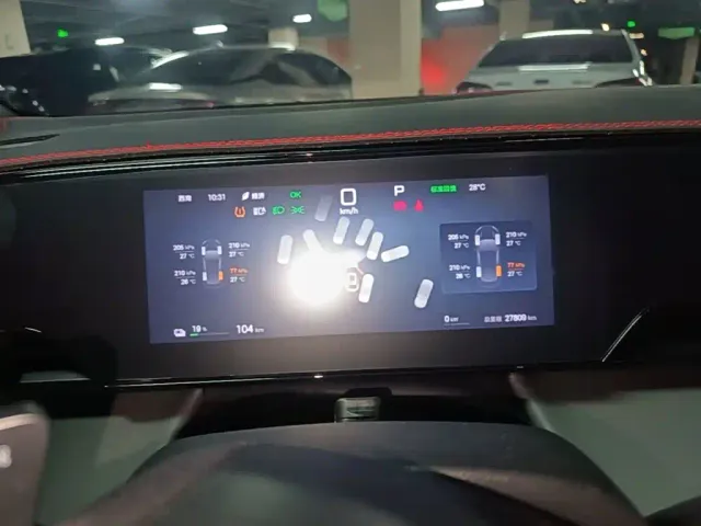 BYD Qin L — Фото автомобиля 11