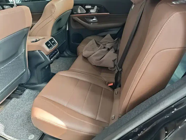 Mercedes-Benz GLE-Class — Фото автомобиля 16