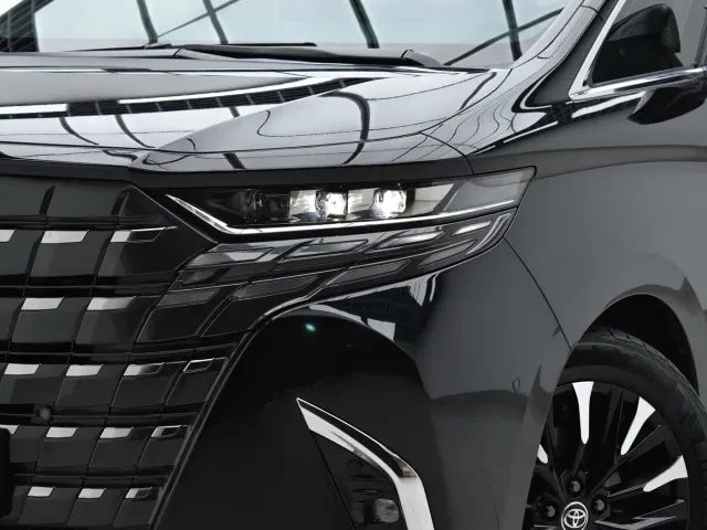 Toyota Alphard — Фото автомобиля 5