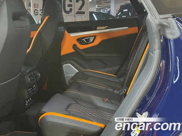Lamborghini Urus — Фото автомобиля 8