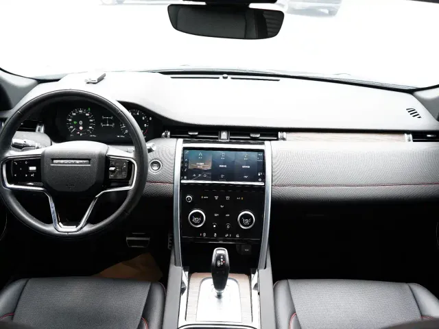 Land Rover Discovery Sport — Фото автомобиля 5