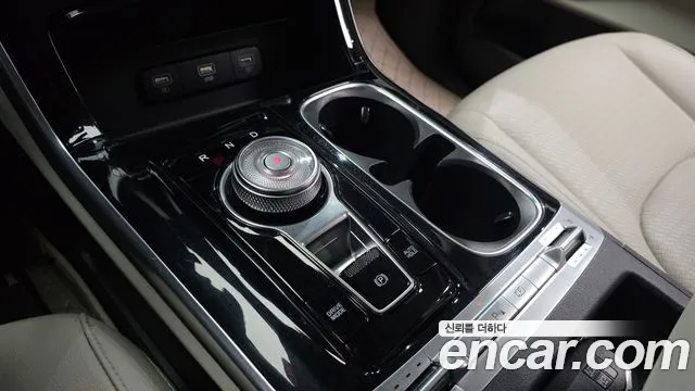 Kia Canival Carnival 4 поколение Бензин 7 мест Noblesse — Фото автомобиля 9