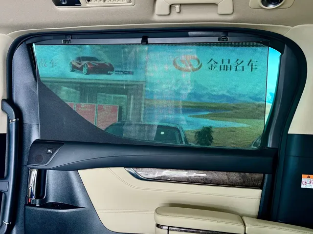 Toyota Alphard — Фото автомобиля 20