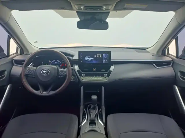 Toyota Corolla Cross — Фото автомобиля 3
