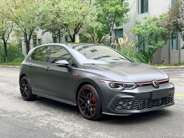 Volkswagen Golf GTI — Фото автомобиля 3