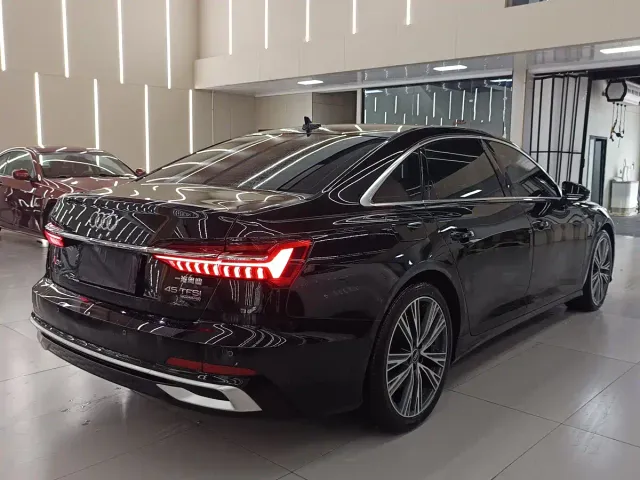 Audi A6L — Фото автомобиля 3
