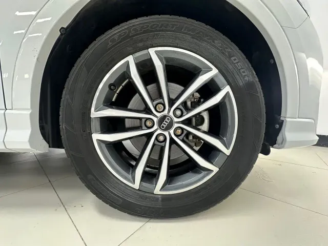 Audi Q3 — Фото автомобиля 13