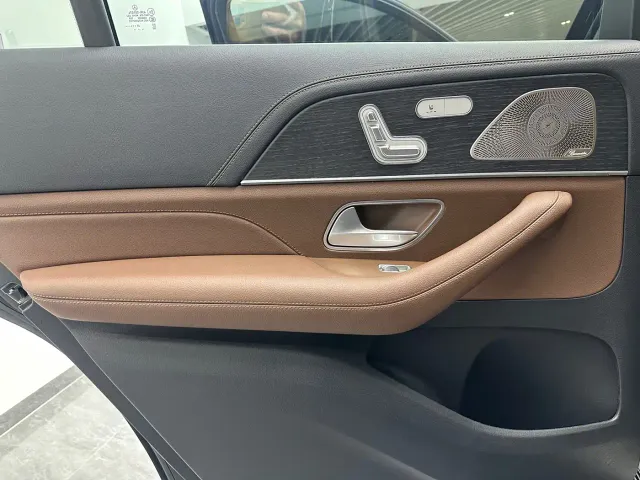 Mercedes-Benz GLS-Class — Фото автомобиля 16