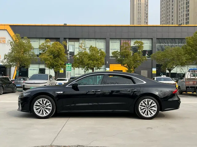 Audi A7L — Фото автомобиля 3
