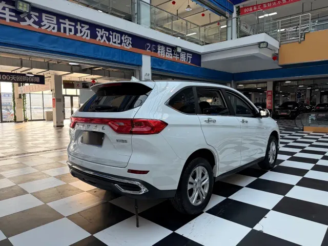 Haval M6 — Фото автомобиля 6