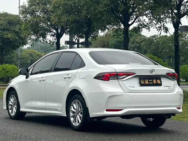 Toyota Corolla — Фото автомобиля 5