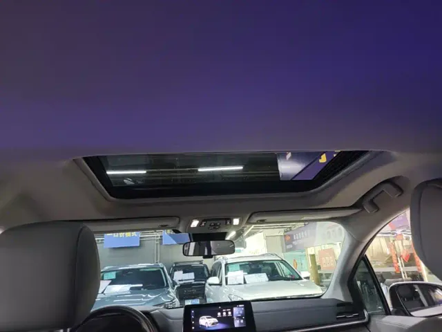 Toyota Granvia — Фото автомобиля 17