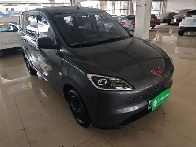Wuling Hongguang — Фото автомобиля 3