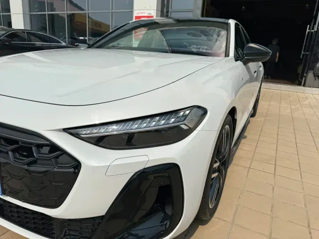 Audi A5L — Фото автомобиля 4