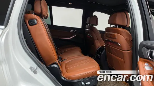 BMW X7 G07 — Фото автомобиля 11