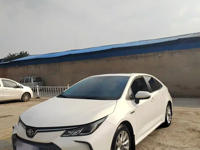 Фотография автомобиля — Toyota Corolla