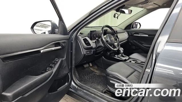 Kia Seltos — Фото автомобиля 10
