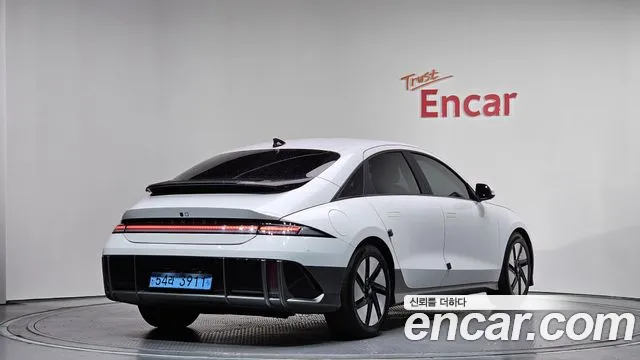 Hyundai Ioniq6 — Фото автомобиля 2