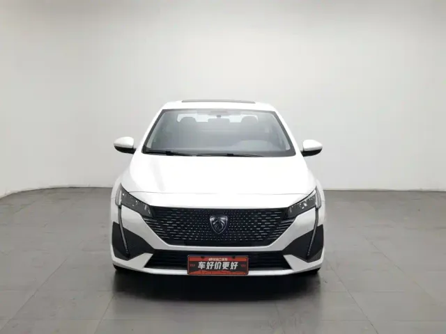 Peugeot 408 — Фото автомобиля 3