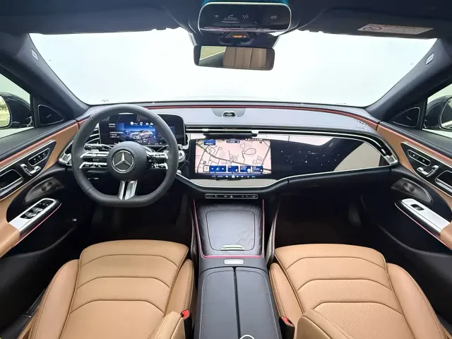 Mercedes-Benz E-Class — Фото автомобиля 7