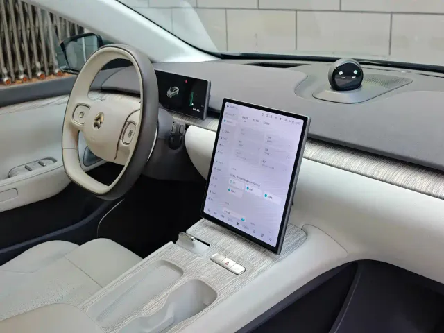 Nio ET7 — Фото автомобиля 8