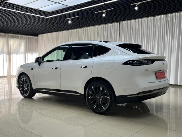GAC Hyptec HT — Фото автомобиля 4